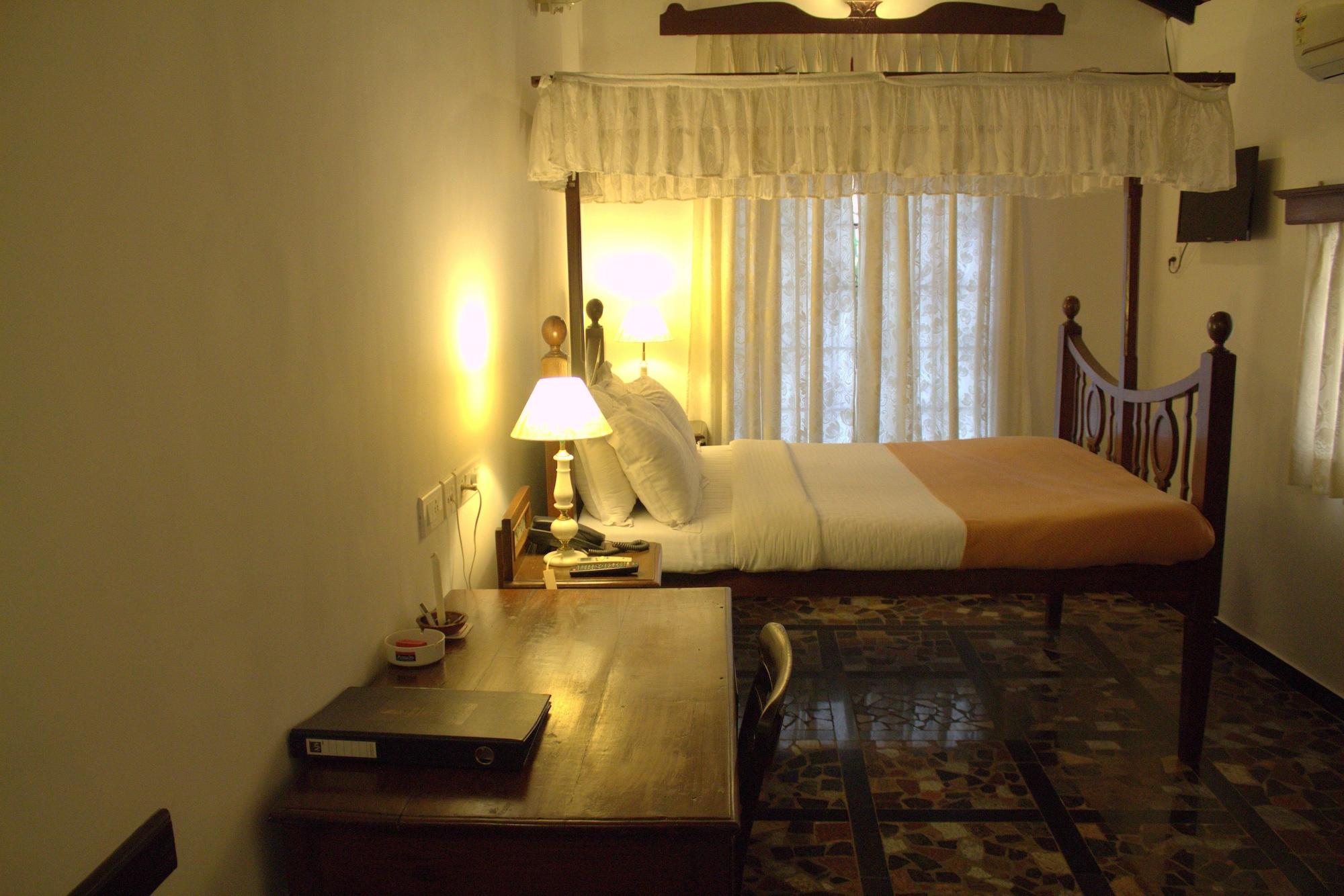 Welcomheritage Panjim Pousada Panaji Exteriör bild